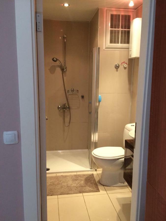 Jasmine Kleopatra Apt Daire *